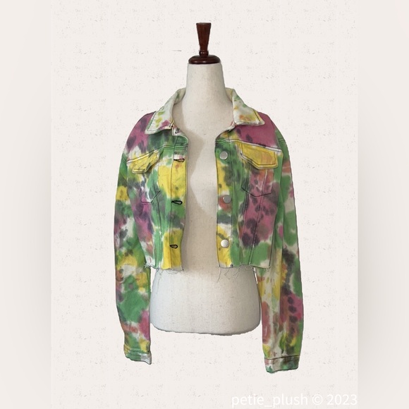 Free People / Glamorous Denim - NWT - Cropped Denim Tie-Dyed Jacket - Medium - Picture 3 of 5